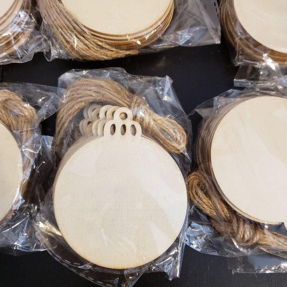 Wooden Christmas ornaments DIY design with string - Picture 2 of 3